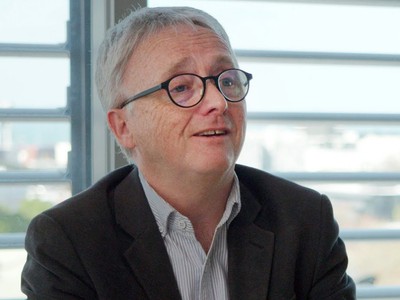 Prof Laurence Murphy